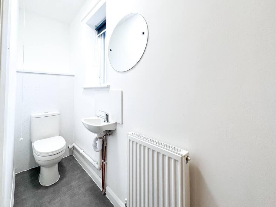 2 Bedroom By Brookland Serviced Short Lets With Free Wifi Sheffield
