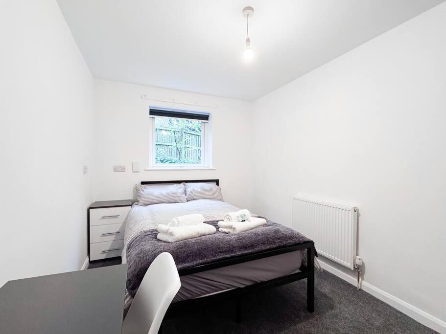 2 Bedroom By Brookland Serviced Short Lets With Free Wifi Apartment *