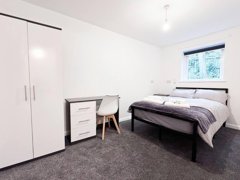 2 Bedroom By Brookland Serviced Short Lets With Free Wifi * Sheffield